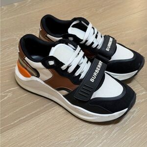 Burberry Sneakers Check Panel Leather Sneakers Size 38 Luxury Designer Shoes